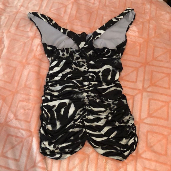 Women’s Tank - Picture 3 of 3